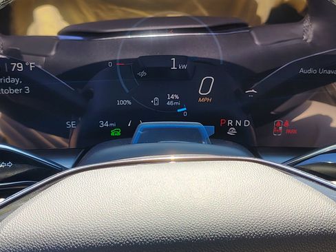 New 2026 Cadillac Lyriq Premium Luxury image 14