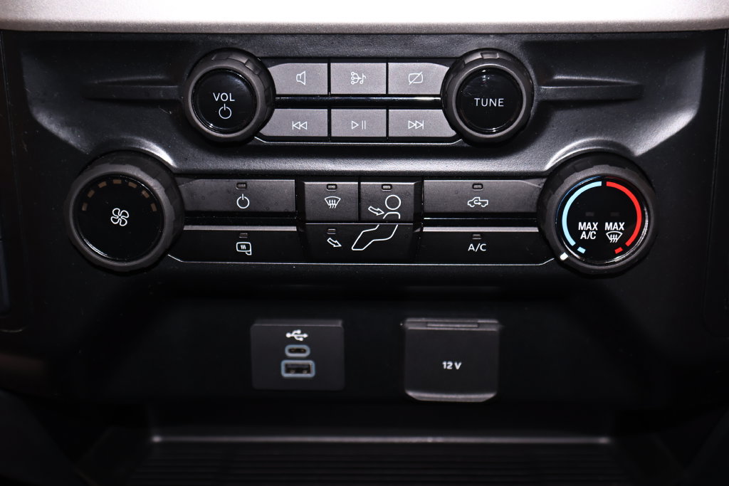 Certified 2024 Ford F550 4x4 Regular Cab Super Duty image 25
