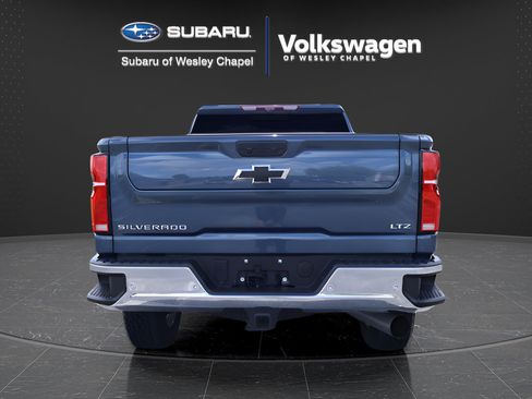 Used 2025 Chevrolet Silverado 3500 LTZ w/ LTZ Premium Package AWD/4WD image 6