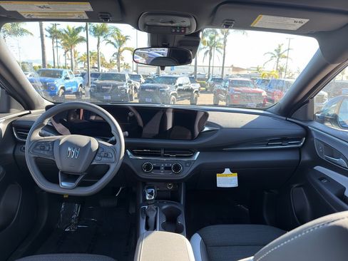 New 2026 Buick Envista Preferred image 10