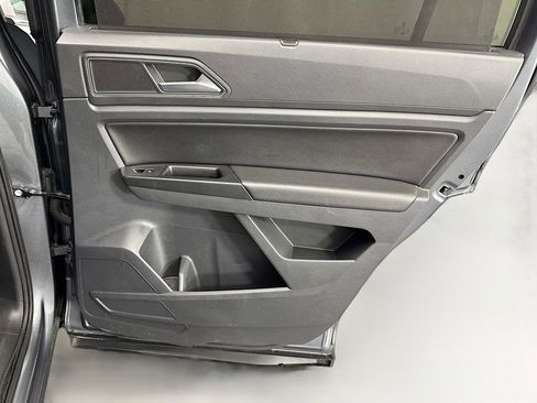 Used 2019 Volkswagen Atlas SE w/ Towing Package image 26