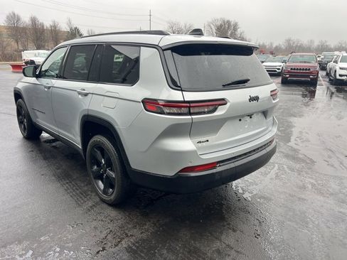 Used 2023 Ford Ranger Lariat w/ Technology Package image 3