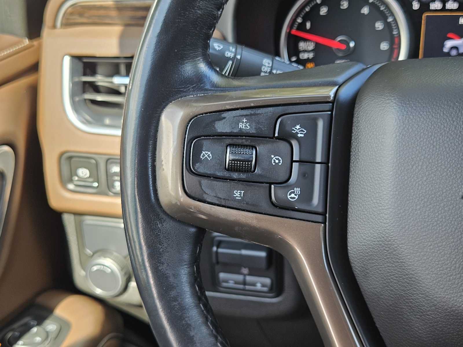 Used 2021 Chevrolet Tahoe High Country w/ Premium Package RWD image 29