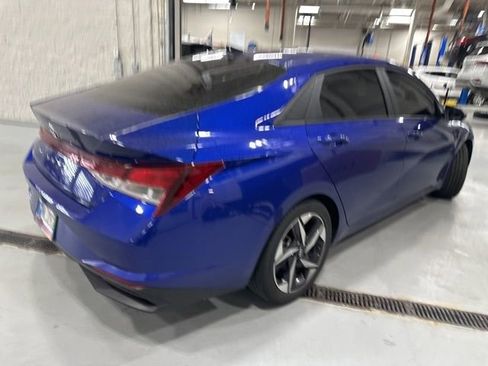 Certified 2023 Hyundai Elantra SEL w/ Convenience Package image 13