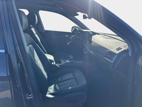 Used 2021 Audi Q5 Premium Plus image 7