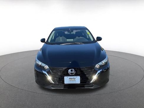 Used 2025 Nissan Sentra SV image 4