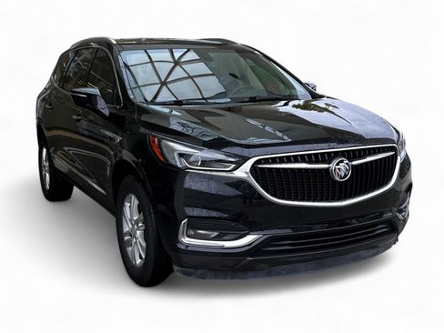 Used 2021 Buick Enclave Essence w/ Sound and Sites Package image 2