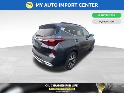 Used 2021 Kia Seltos EX AWD/4WD image 5