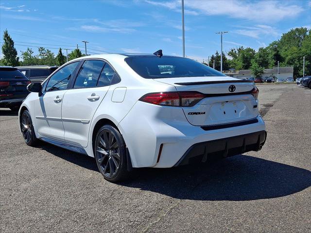 Certified 2025 Toyota Corolla XSE FWD image 23