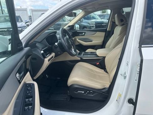 Used 2025 Acura MDX SH-AWD w/ Technology Package image 16