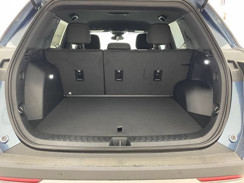 New 2026 Chevrolet Equinox LT AWD/4WD image 8