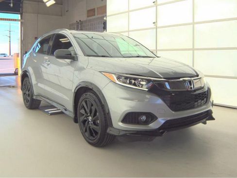 Used 2022 Honda HR-V Sport image 4