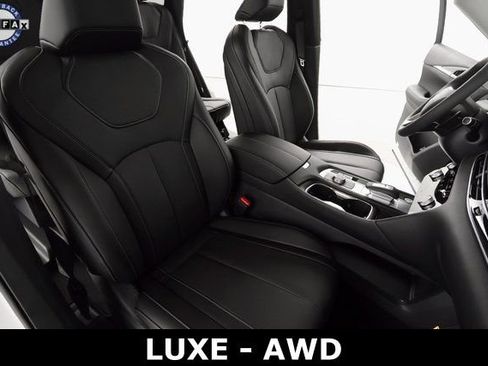 Used 2024 INFINITI QX60 Luxe image 17