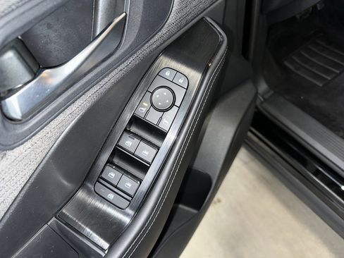 Used 2023 Nissan Rogue SV image 8