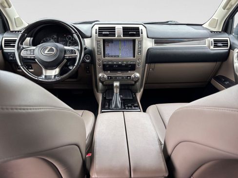 Used 2021 Lexus GX 460 Premium w/ Premium Package AWD/4WD image 15