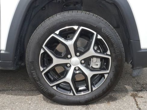 Used 2024 Jeep Compass Limited AWD/4WD image 11