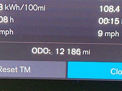 Used 2024 Volvo C40 P8 Recharge Ultimate w/ Protection Package Premier image 14