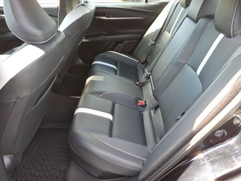 Used 2025 Toyota Camry SE FWD image 14