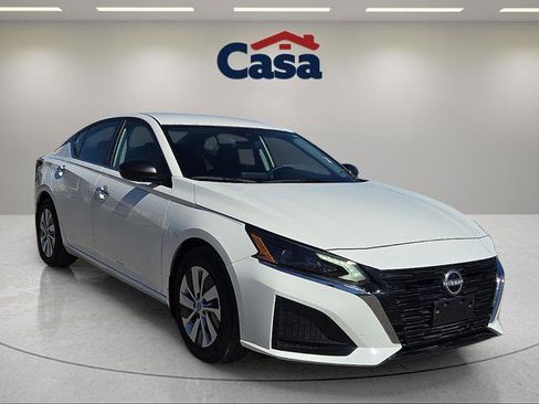 Certified 2025 Nissan Altima 2.5 S image 1