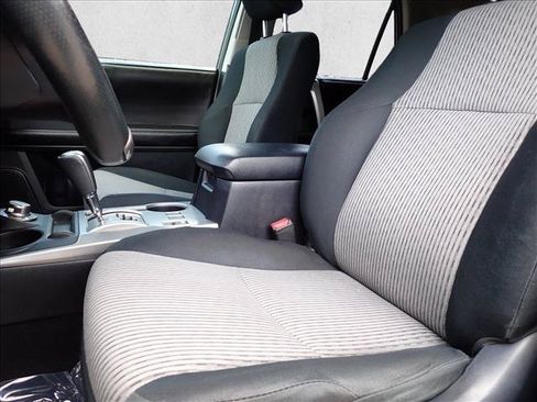 Used 2015 Toyota 4Runner SR5 AWD/4WD image 13