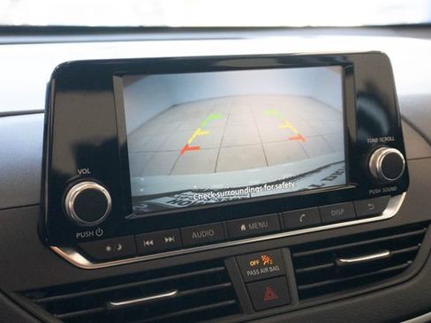 Used 2022 Nissan Altima 2.5 S FWD image 28