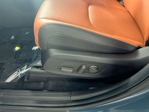 Certified 2026 Kia Carnival SX Prestige image 15