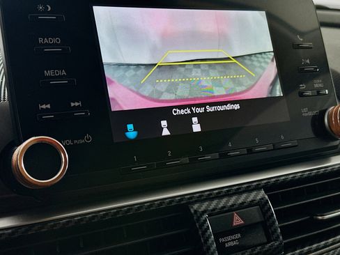 Used 2018 Honda Accord LX image 21