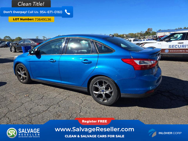 Used 2014 Ford Focus SE w/ Equipment Group 201A FWD image 3