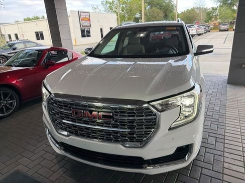 Used 2024 GMC Terrain Denali image 2