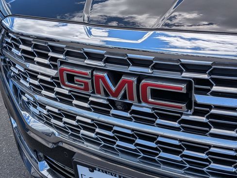 Certified 2024 GMC Terrain Denali w/ Denali Premium Package AWD/4WD image 30