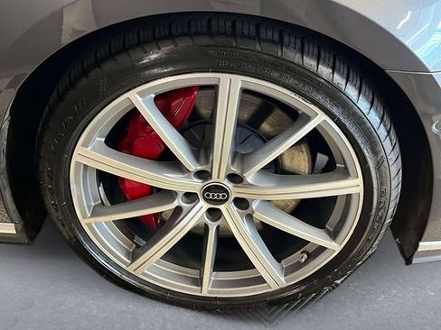 Used 2023 Audi S8 AWD/4WD image 8