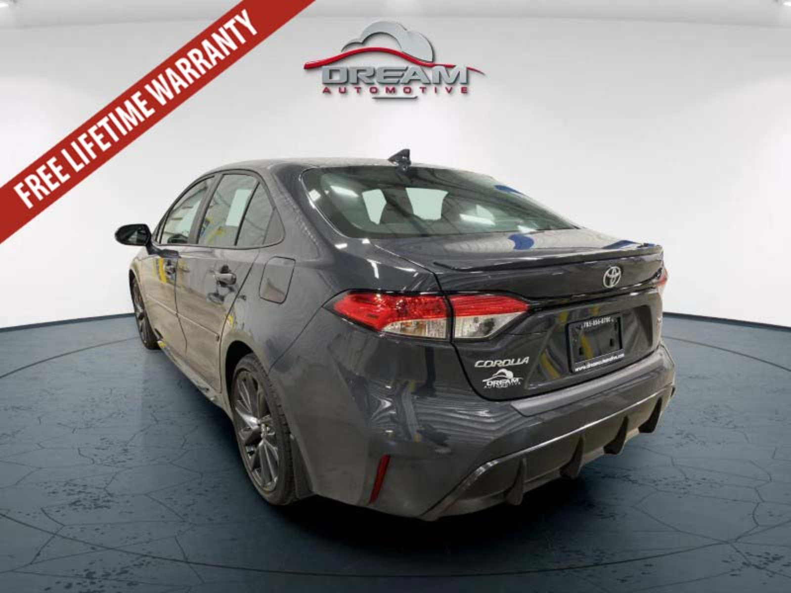 Used 2025 Toyota Corolla SE FWD image 5