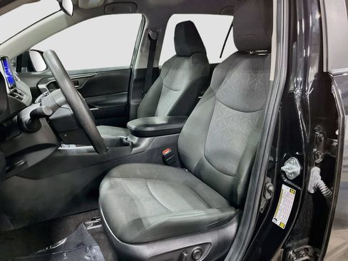 Used 2024 Toyota RAV4 XLE FWD image 15