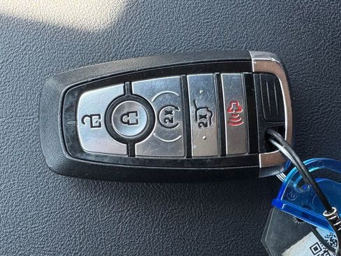 Used 2025 Ford Explorer ST-Line image 33