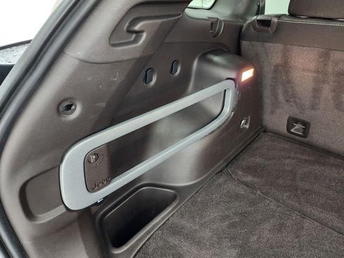 Used 2014 Jeep Cherokee Latitude FWD image 29