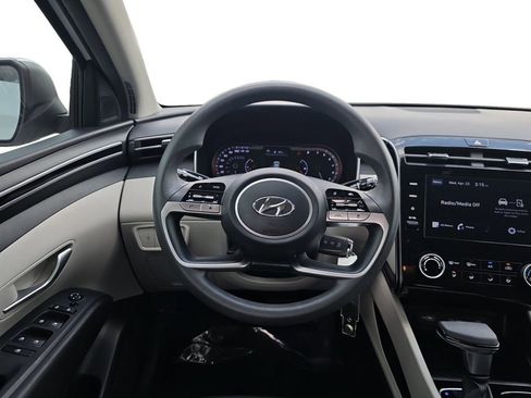 Used 2023 Hyundai Tucson SE FWD image 12