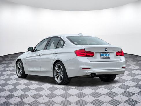 Used 2017 BMW 330e image 3