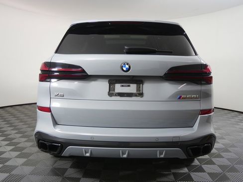 Certified 2025 BMW X5 M60i w/ Climate Comfort Package AWD/4WD image 4