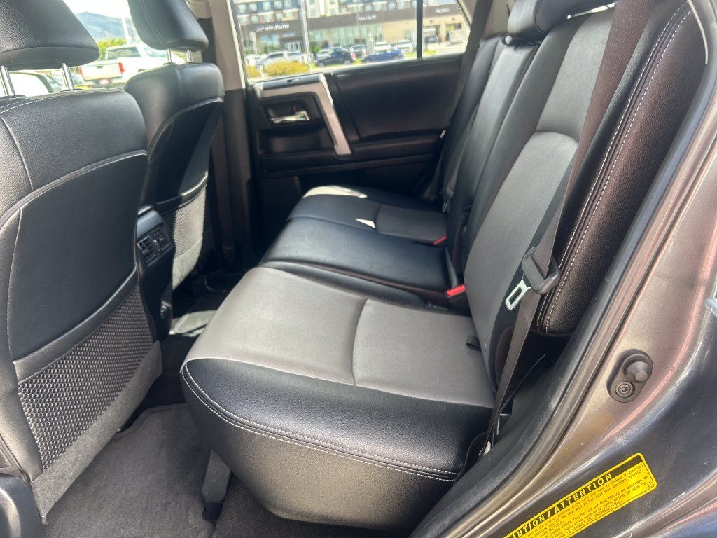 Certified 2020 Toyota 4Runner SR5 Premium AWD/4WD image 29