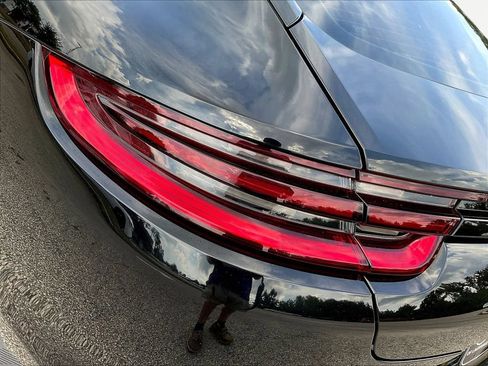 Used 2020 Porsche Panamera image 26