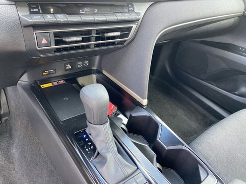 Used 2025 Toyota Camry LE image 37