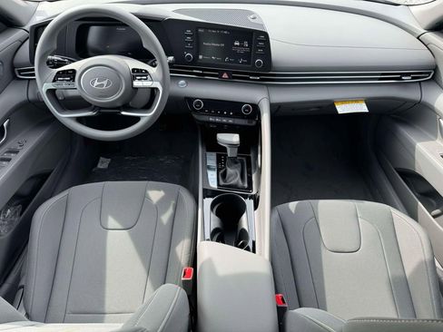 New 2026 Hyundai Elantra Blue image 10