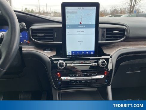 Certified 2022 Ford Explorer Platinum w/ Equipment Group 601A image 33