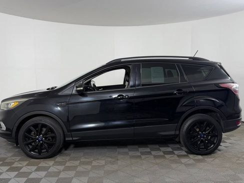 Used 2018 Ford Escape Titanium AWD/4WD image 5
