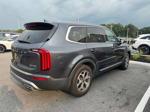 Used 2020 Kia Telluride EX w/ Towing Package AWD/4WD image 3