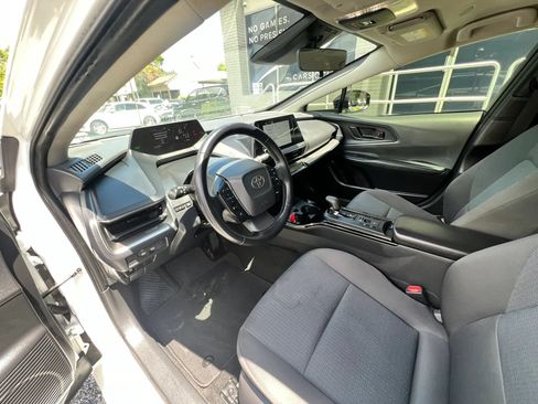Used 2024 Toyota Prius LE FWD image 19