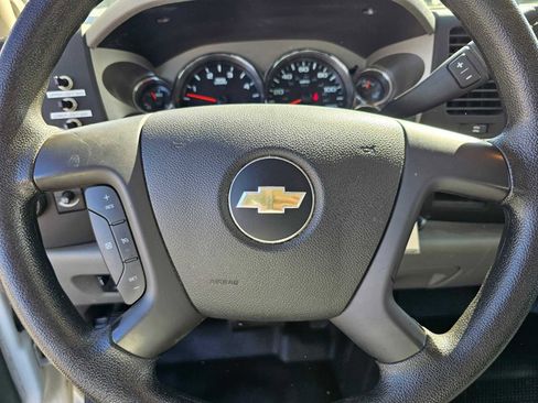 Used 2013 Chevrolet Silverado 2500 W/T image 22
