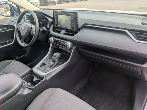 Used 2021 Toyota RAV4 XLE w/ Carpet Mat Package (TMS) image 30
