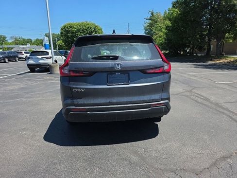 Used 2023 Honda CR-V LX image 6