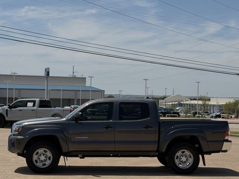 Used 2012 Toyota Tacoma PreRunner w/ SR5 Pkg RWD image 7